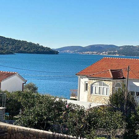 Apartments Zlatka Трогир Экстерьер фото